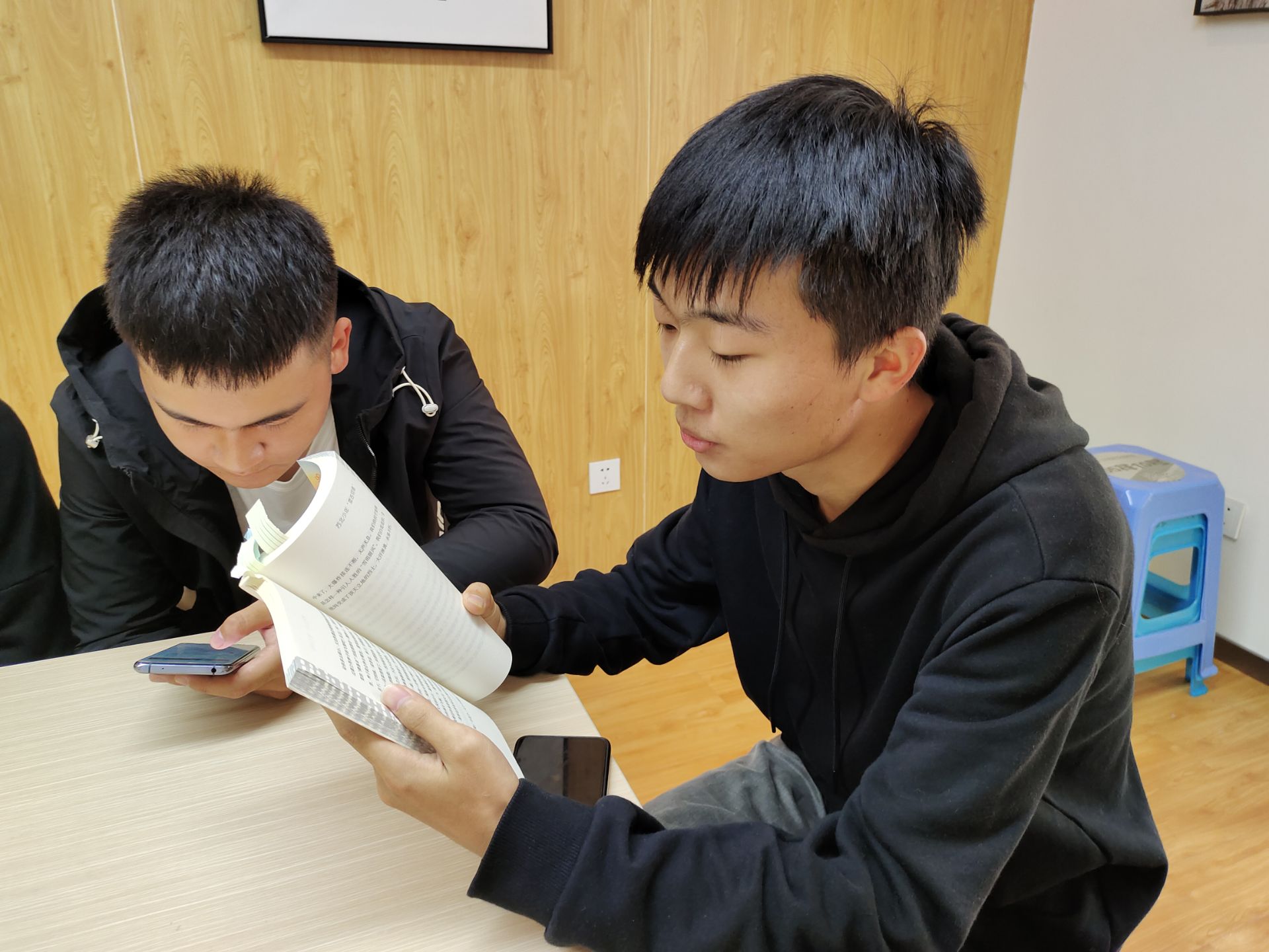 【师说】第13期:生活如水 淡影随形