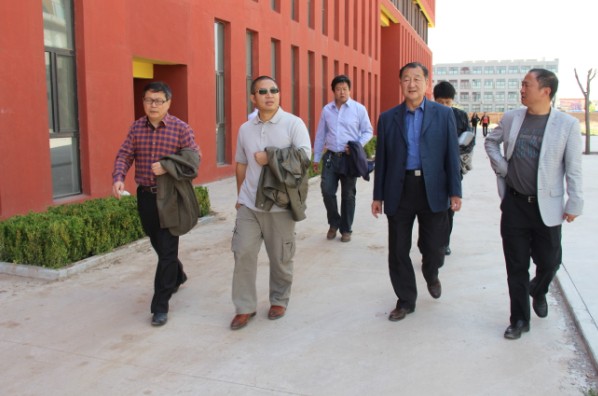 董事长彭鸿斌莅临学院视察指导工作