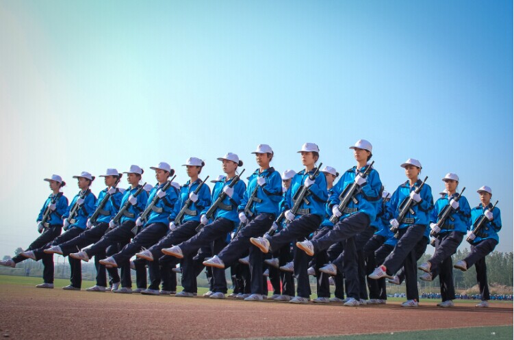 一场给力的汇报表演 一幕伤感的离别画面