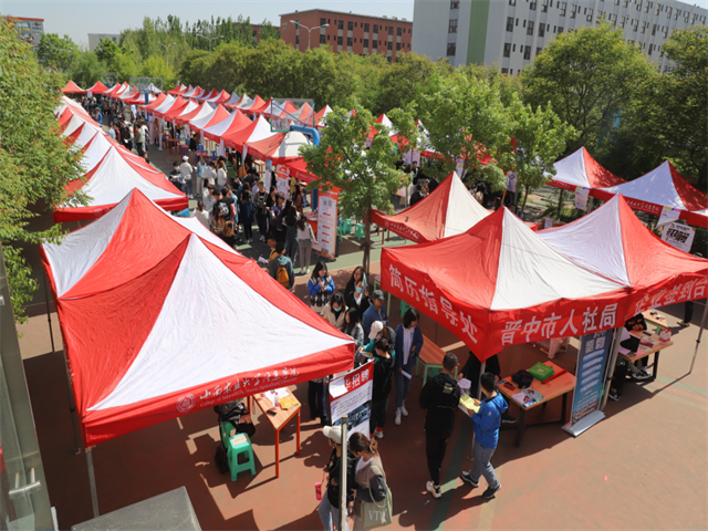 【中国教育品牌网】晋中信息学院举办校园双选会助力学生精准就业