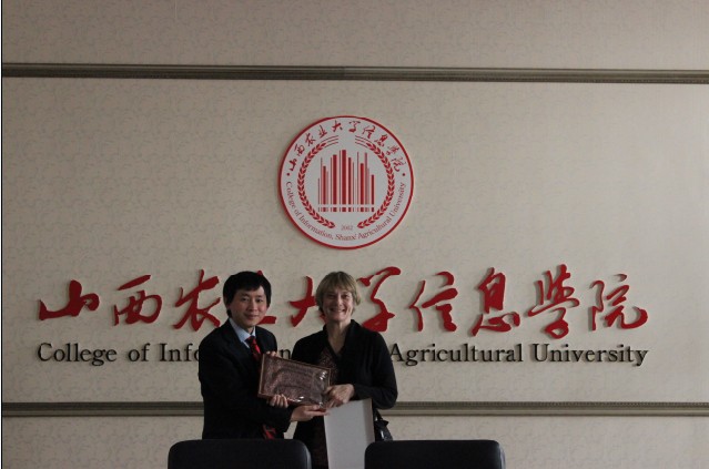 美国Akron大学文理科学院副院长John F.Zipp莅临我院交流访问