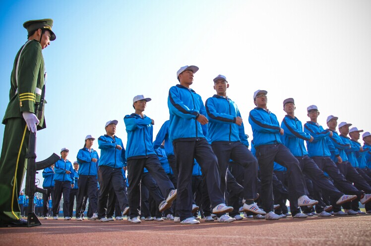 一场给力的汇报表演 一幕伤感的离别画面