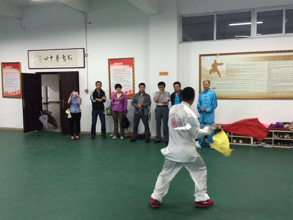 省教育厅体卫艺处处长任向东来院调研