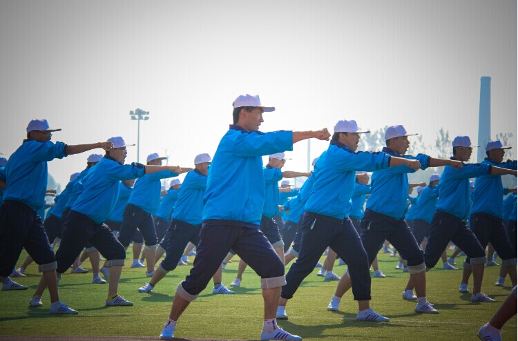 一场给力的汇报表演 一幕伤感的离别画面