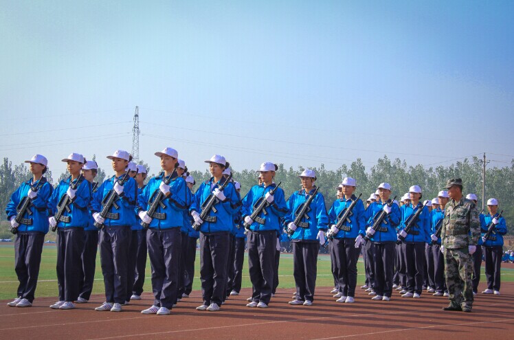 一场给力的汇报表演 一幕伤感的离别画面