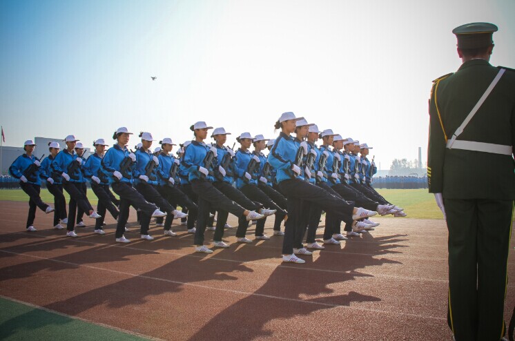 一场给力的汇报表演 一幕伤感的离别画面