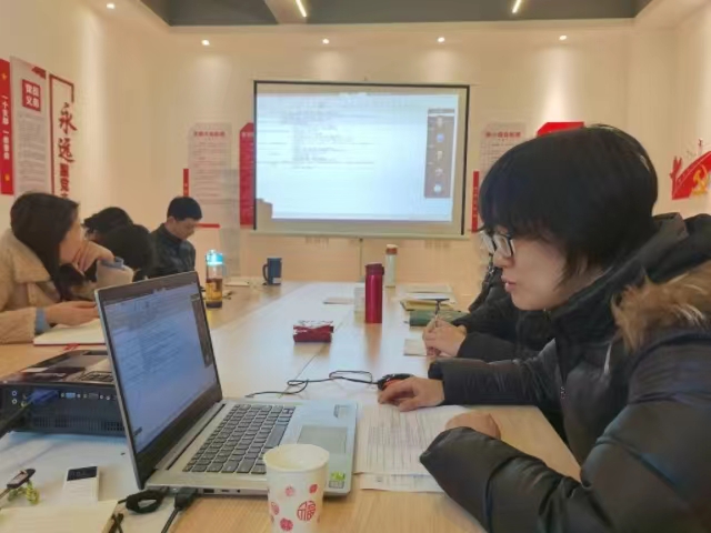 中国新商科大学集团商科教育常务委员会(扩大会议)召开2022-2023学年第二学期新商科推进计划会