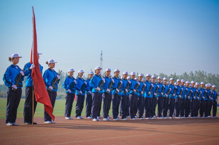 一场给力的汇报表演 一幕伤感的离别画面