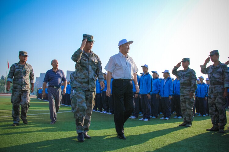 一场给力的汇报表演 一幕伤感的离别画面