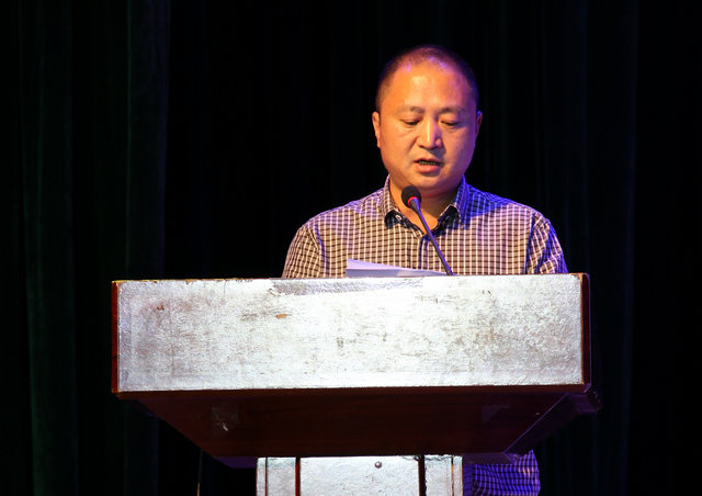 学院首届体育节开幕 27万元重奖运动健儿