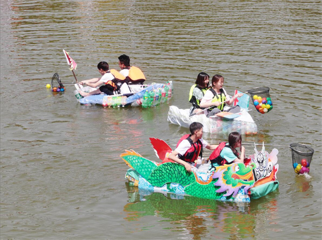 【山西日报】百余高校学子上演校园环保龙舟赛