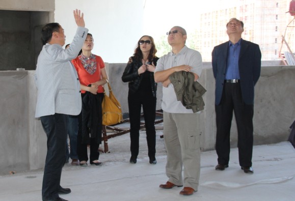 董事长彭鸿斌莅临学院视察指导工作