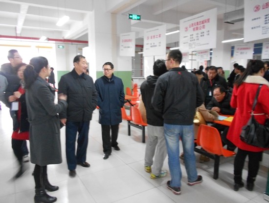 我院成功举办2014届毕业生春季校园招聘会