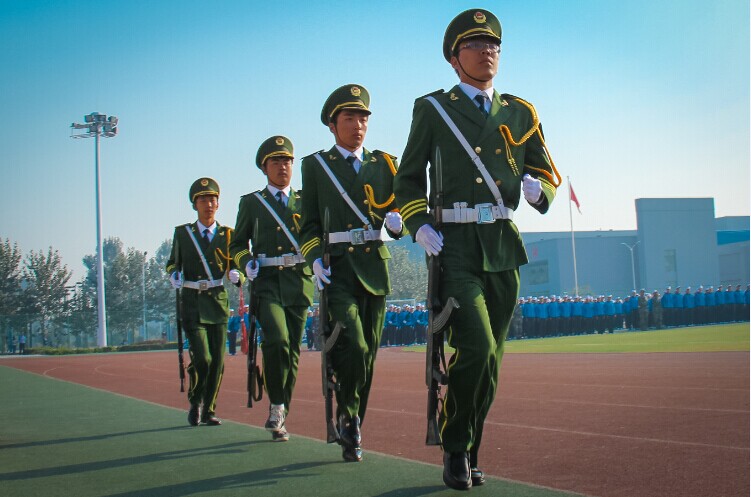 一场给力的汇报表演 一幕伤感的离别画面