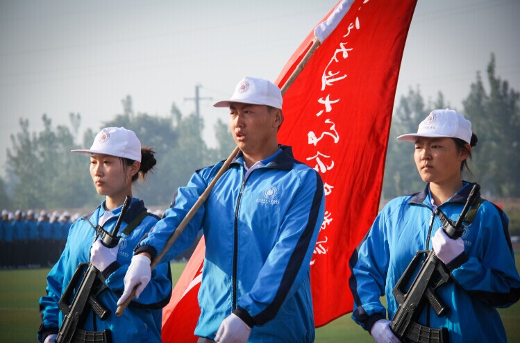 一场给力的汇报表演 一幕伤感的离别画面