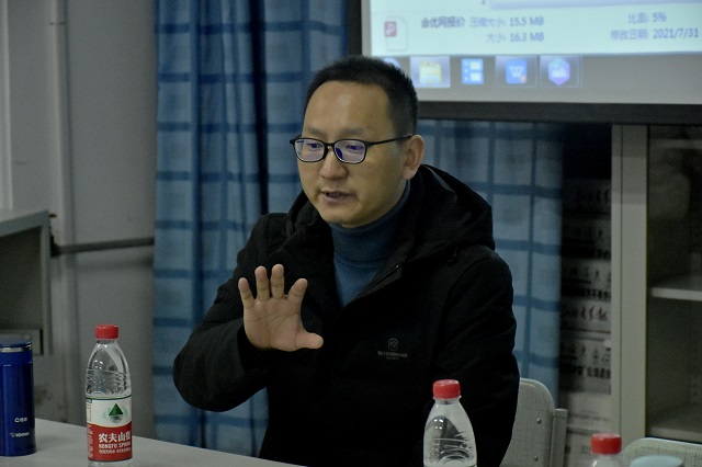 重庆移通学院綦江校区范保珠老师为我校淬炼教师做主题分享