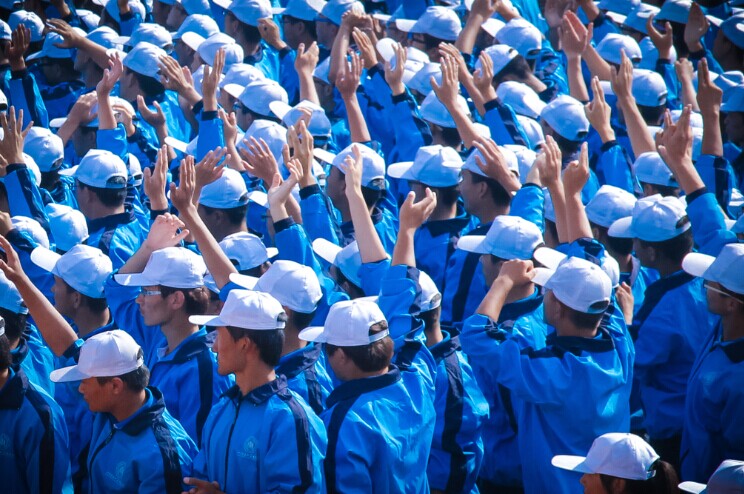 一场给力的汇报表演 一幕伤感的离别画面