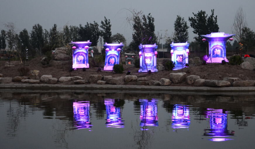 右岸上演水上璀璨盛宴