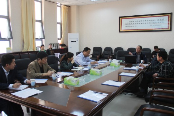 太谷县委副书记、县长武晓花视察学院建设工作