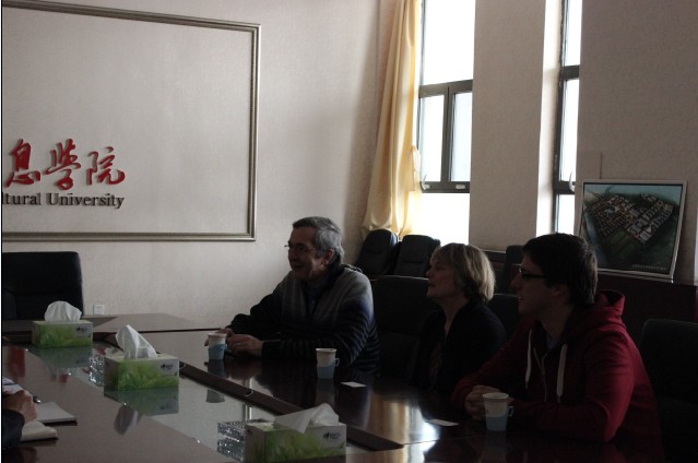 美国Akron大学文理科学院副院长John F.Zipp莅临我院交流访问