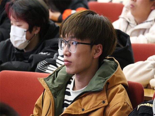 以书润心,与书为友