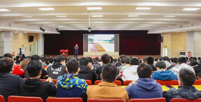 心中有理想，智能有温度