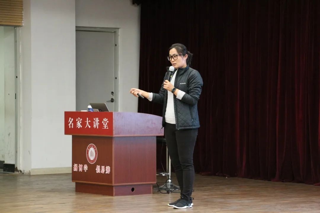 认识哲学精神,获得真实自我