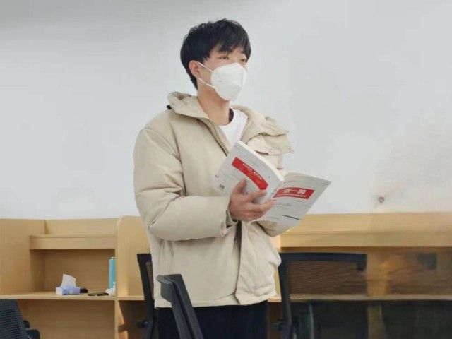 拒绝安逸躺平 誓做有为青年——第24期向商书屋:年轻·无限可能