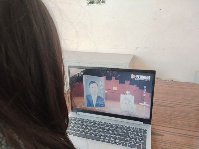 “云端”读书增自信 漫步书海缀流年——向商书屋第23期:三余读书会