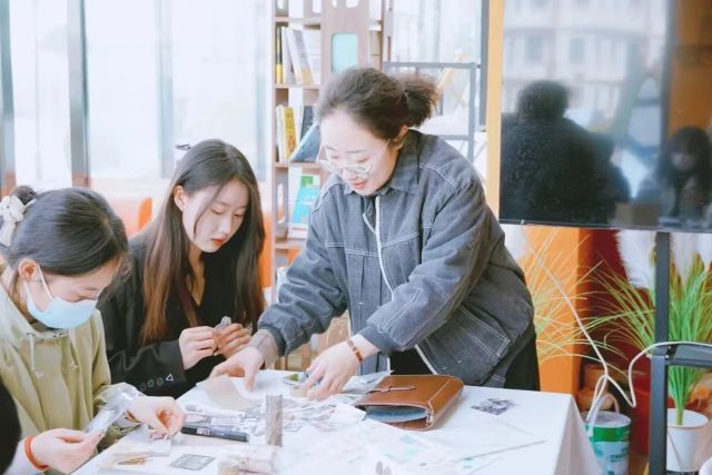 将电影装进手账 让思考成为永恒——青年之家第6期:开启你的电影手账之旅