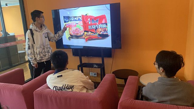 在书院 来一场关于独立和生存的极限挑战——“钱”途无量:一天五元校园生存挑战