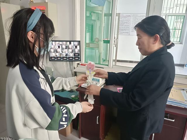 携一抹春色 添爱意满满——“谷社谷乡”青年行动第23期:以花之名 诉爱于行