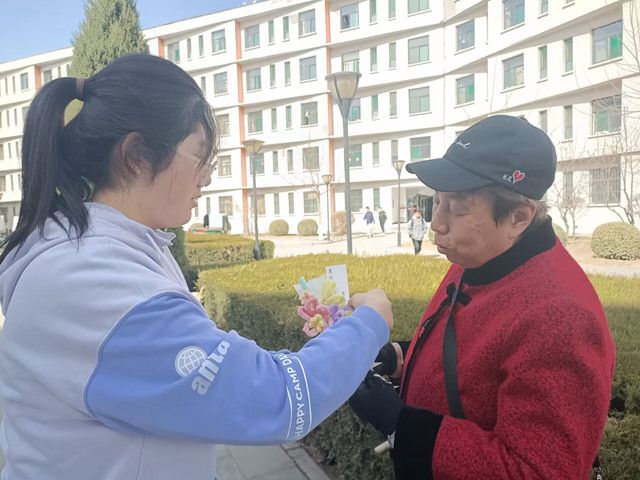 携一抹春色 添爱意满满——“谷社谷乡”青年行动第23期:以花之名 诉爱于行