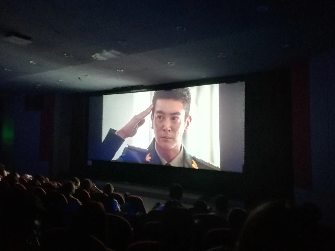 新学期,信院“红色光影学堂”开课啦!