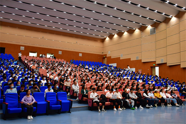 【科幻讲座】浪漫星辰点缀科幻宇宙