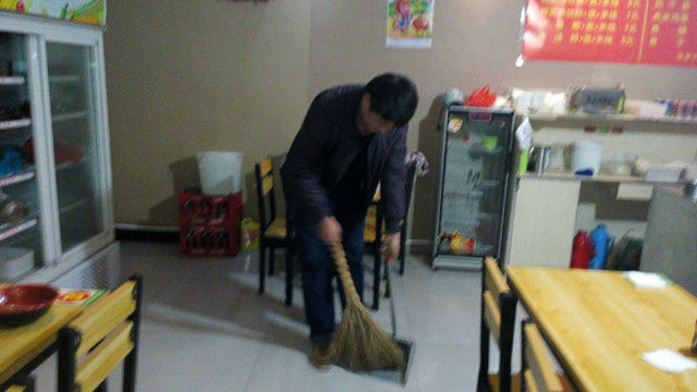 在挫折中生存 在磨练中成长——记经济管理系生存挑战大赛