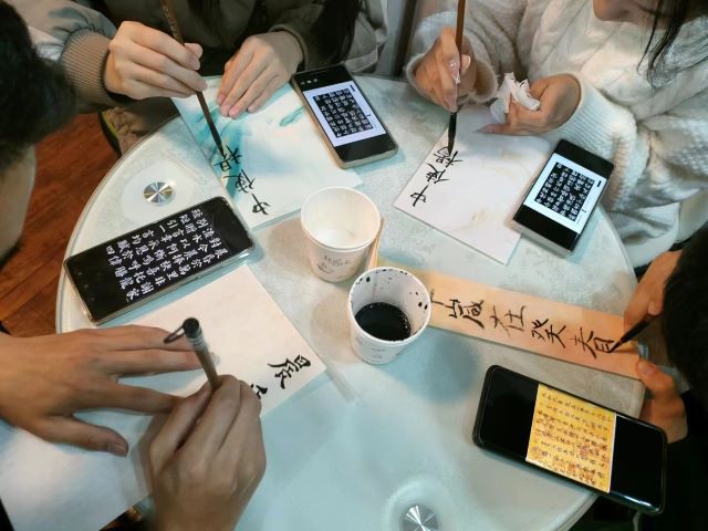 墨香书法情 壮我少年心——悟•汉字升华情感书法活动