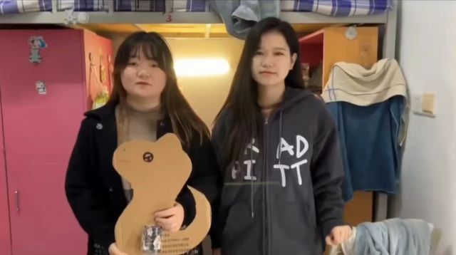 【一院一品】今日牵手低碳 明日绿色生活——食品与环境学院绿“环”梦“净”服务队系列活动