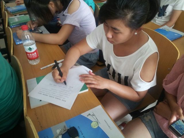 机电系开展抵制邪教活动