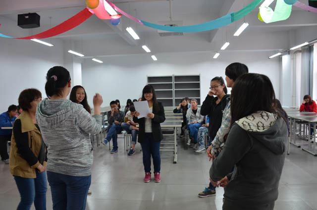 站神一出 谁与争锋——艺术传媒系首届“传媒杯”智力竞赛成功举办