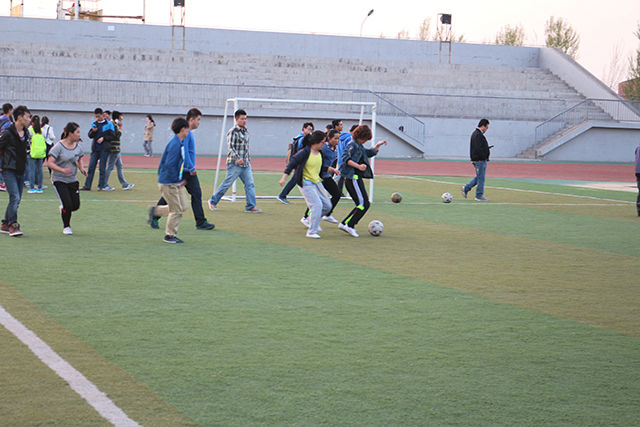 绿茵场上激情奔跑 工管女足共创辉煌——工管系女足选拔赛圆满结束