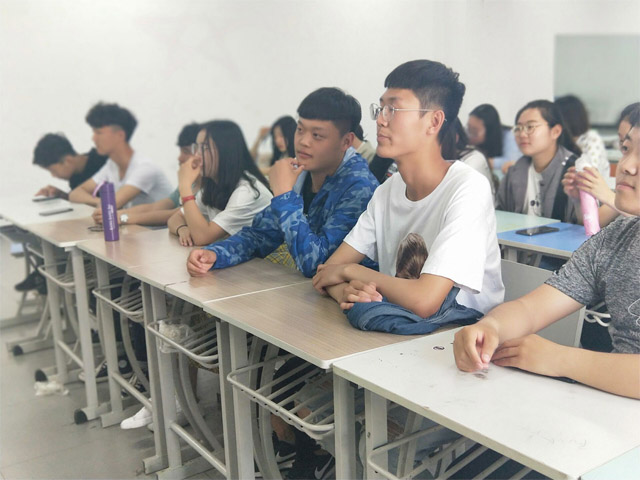 【传递正能量】传承五四 不忘历史 ——艺术传媒学院“小小传承者”中华传统文化回归校园活动第6期