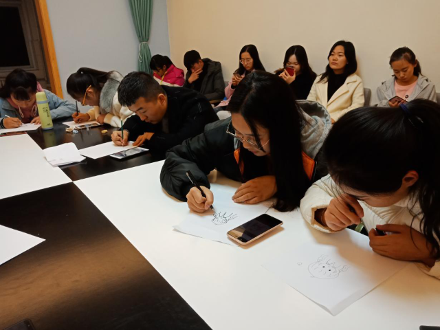 【B类社团】绘画创作，放松自我 ——尚韵易品艺术协会绘画活动