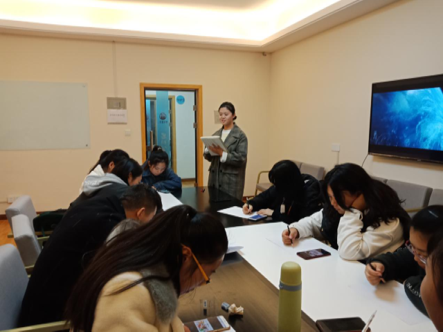 【B类社团】观看电影 放松身心 ——尚韵易品艺术协会观影活动