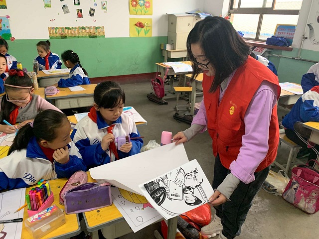 学生党支部前往韩村开展志愿者服务活动