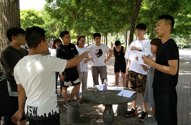 【完满班级】以笔作画 用心交流