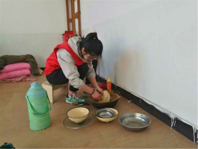 【行走的力量】慈孝之心人皆有 爱心无疆暖融融 ——艺术传媒学院走进太平庄公益慰问活动第27期