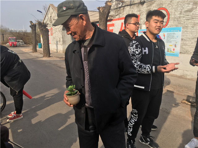 携带梦想 迎风飞翔