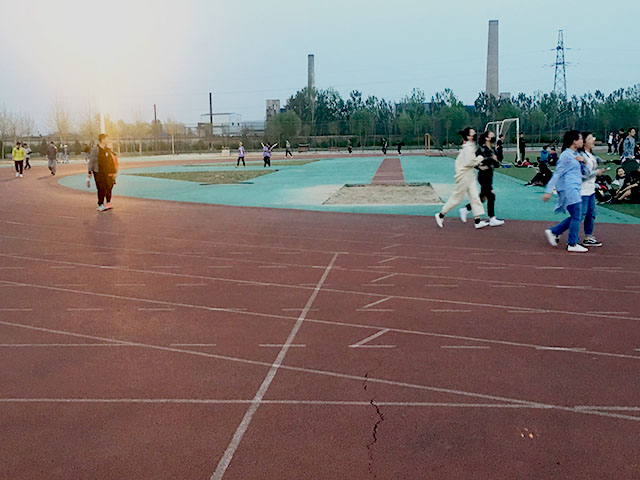 【传递正能量】为爱奔跑 让我们做你的眼睛 ——艺术传媒学院“赚米”互联网公益活动第5期