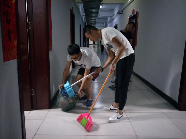 【暖心工程】以奉献扬青春 与社会同进步